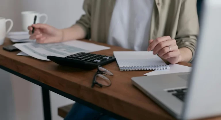 Como cortar gastos desnecessários